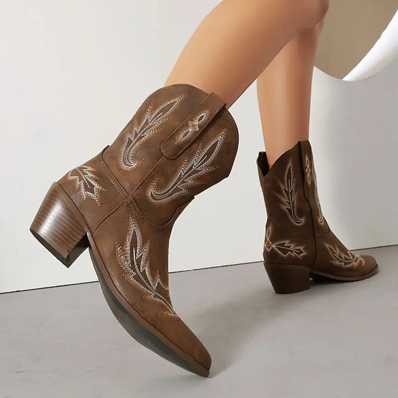 Farrah – Bottines d’hiver brodées à talon carré | Marron