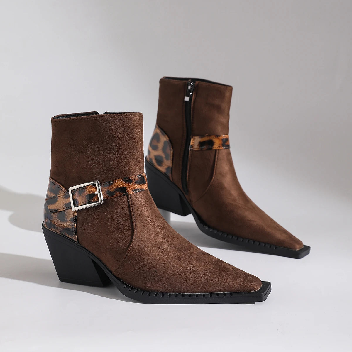 Saharienne Bottines western zippées à boucle effet léopard